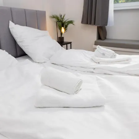 2br Modern Maybachufer Tischkicker * Berlin