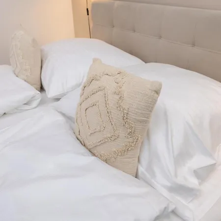 2br Modern Maybachufer Tischkicker * Берлин