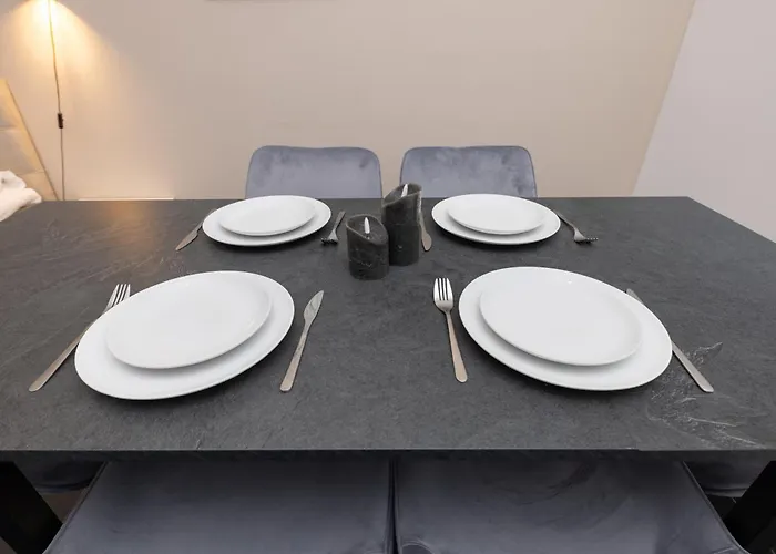 2br Modern Maybachufer Tischkicker Lägenhet Berlin