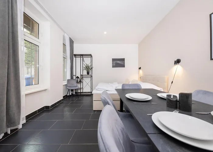 2br Modern Maybachufer Tischkicker * برلين