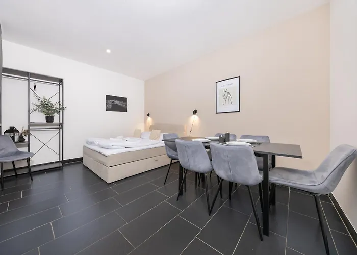 2br Modern Maybachufer Tischkicker *