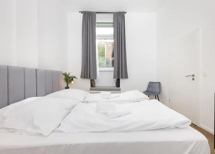 2br Modern Maybachufer Tischkicker *