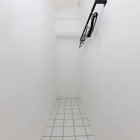 2br Modern Maybachufer Tischkicker Appartement *