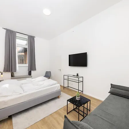 Appartement 2br Modern Maybachufer Tischkicker Berlijn
